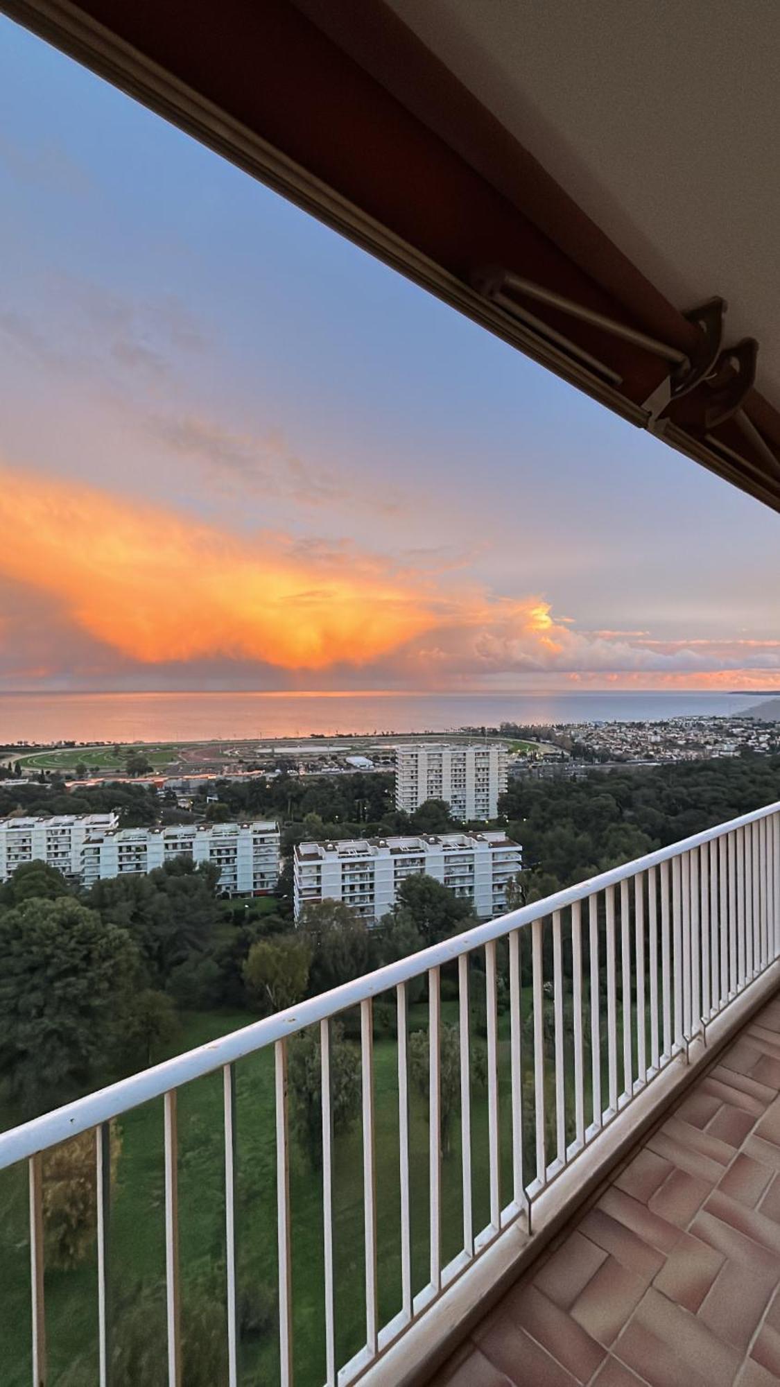 Somptueux Appartement Vue Mer ! Cagnes-sur-Mer Exterior photo